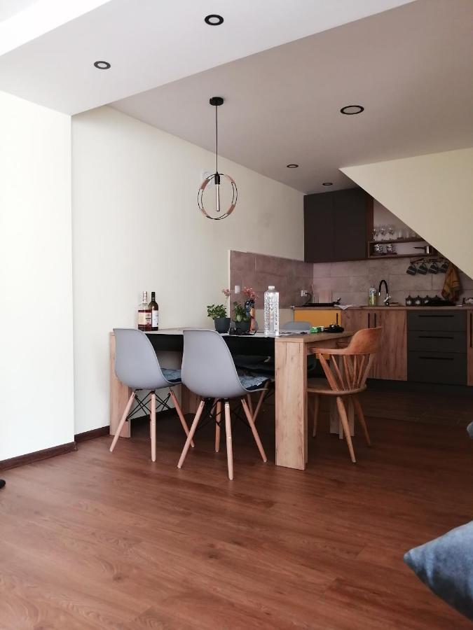 Nikas Apartman Donji Milanovac Extérieur photo