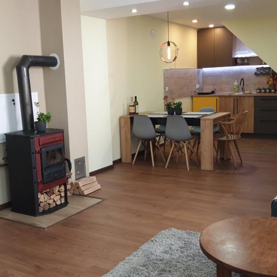 Nikas Apartman Donji Milanovac Extérieur photo